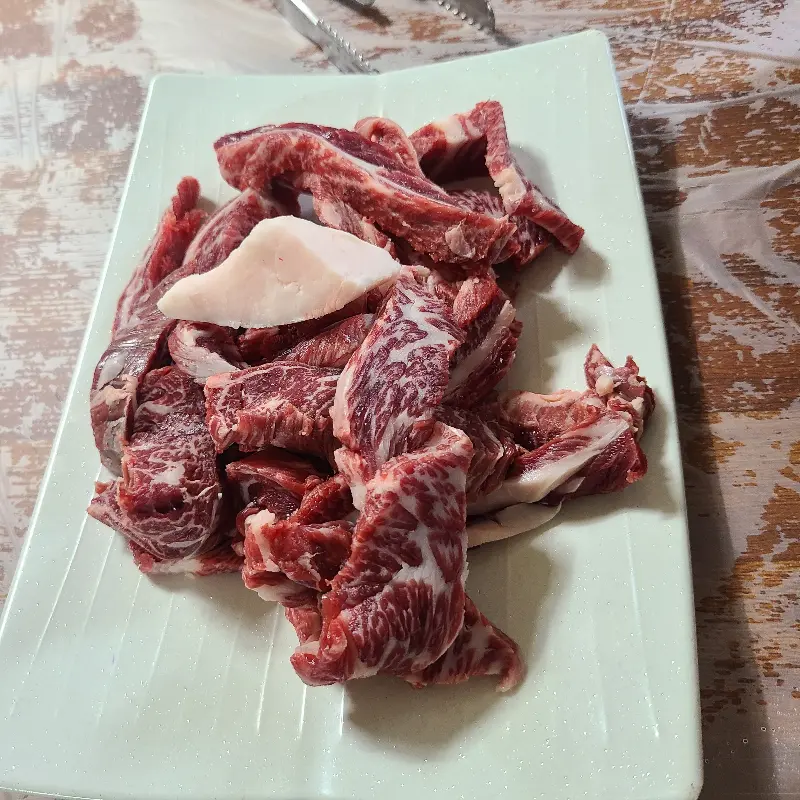 군침 도는 돼지 주물럭