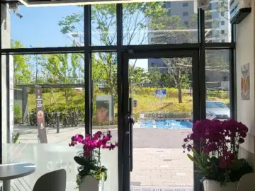 24시간 혜자스러운 가격! 맛도 챙긴 OO동 무인 카페 데이롱커피, 새벽에도 달려가는 맛집 인정!