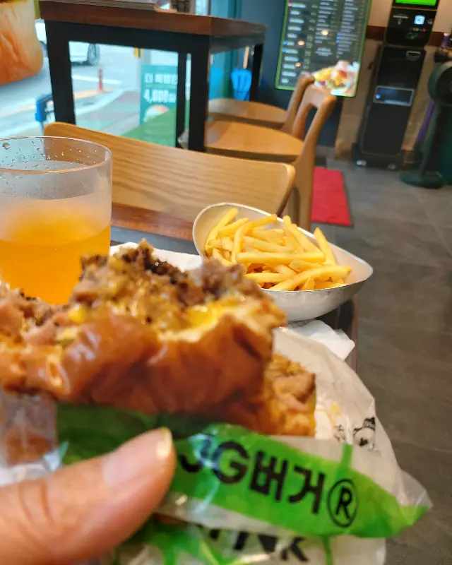 프랭크버거 단면