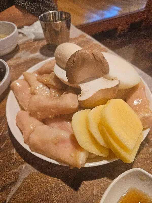 푸짐한 모듬 구이 한 상