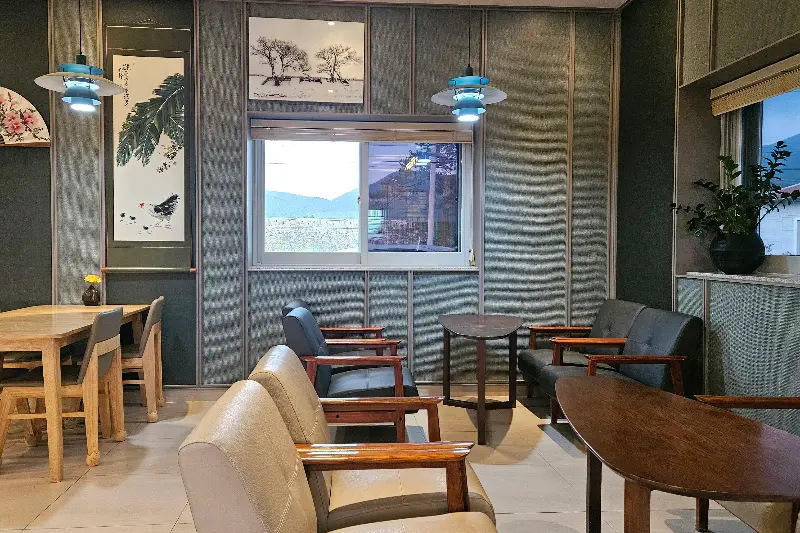 카페 내부 좌석