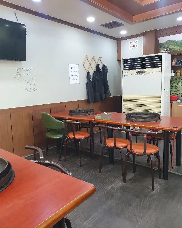 춘천닭갈비 내부 모습