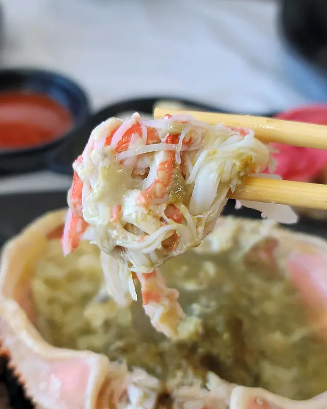 대게 살이 가득 찬 모습