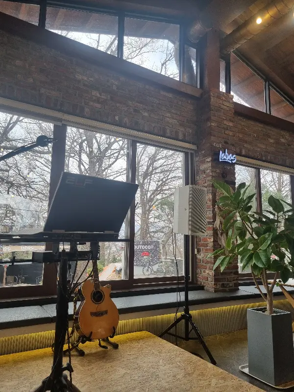 카페 내부 좌석