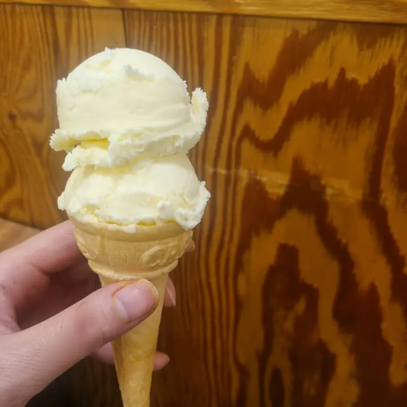 바닐라 아이스크림 콘