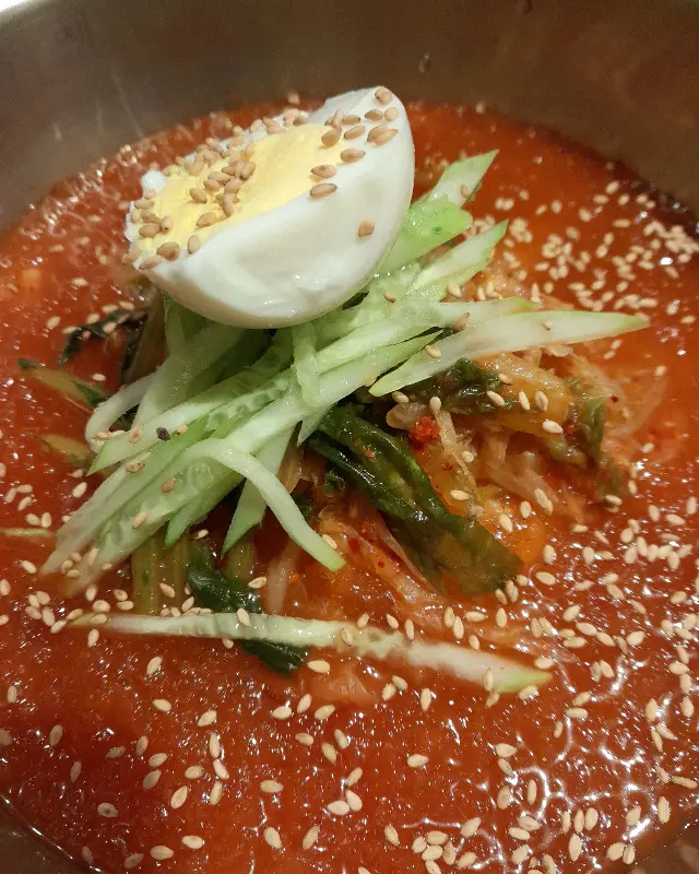 시원한 냉김치말이국수