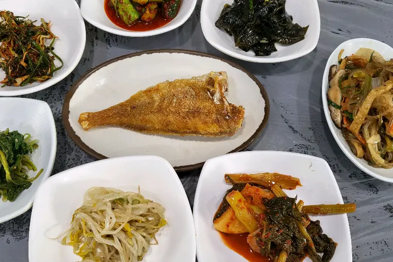 다채로운 밑반찬