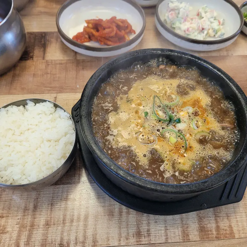 곰탕 전체샷