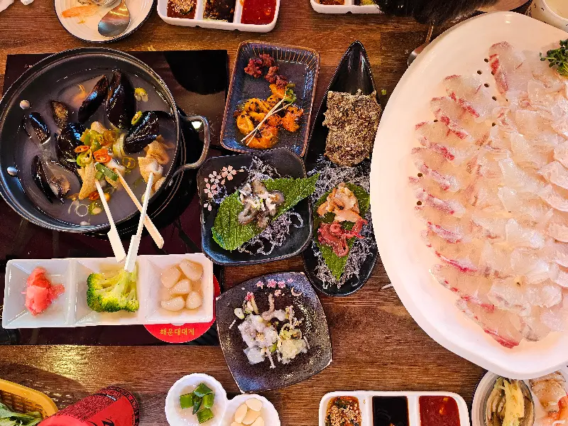 해운대대게횟집 테이블 세팅