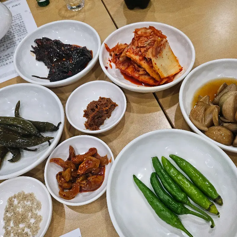정갈한 밑반찬