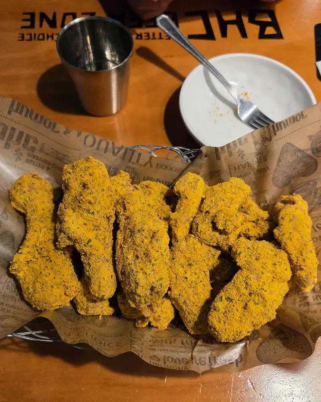 황금빛 치킨의 향연