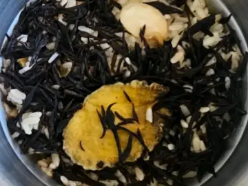 진도 바다를 품은 솥밥 한 상, 꽃피는 솥밥에서 맛보는 혼밥의 행복