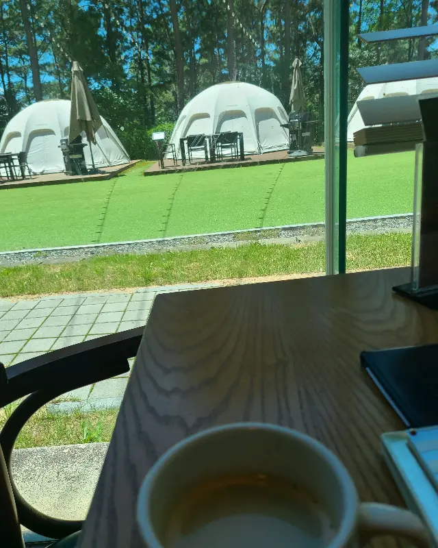 애슐리퀸즈 경주점 창밖 풍경