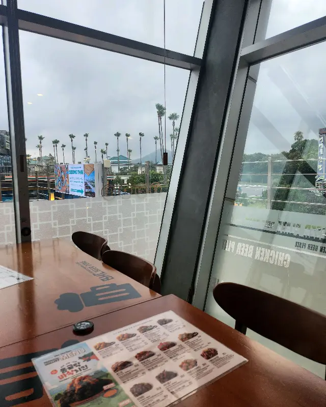 쏭닭 창밖 풍경