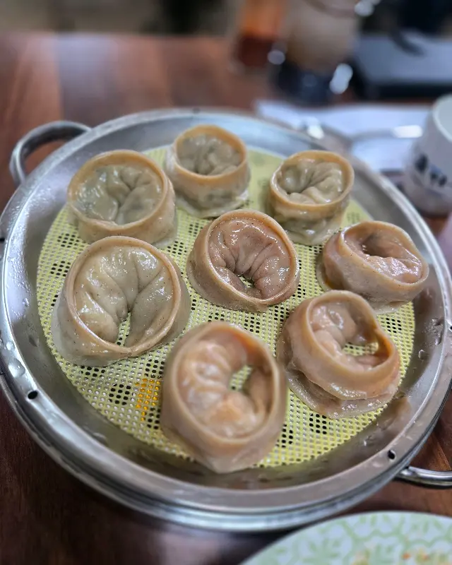 만두피가 얇고 부드러운 만두