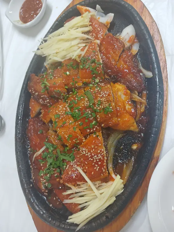 메기구이의 클로즈업 샷