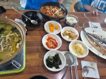 싱그러운 제주의 맛, 큰여식당에서 만난 성산일출봉 최고의 보말칼국수 맛집
