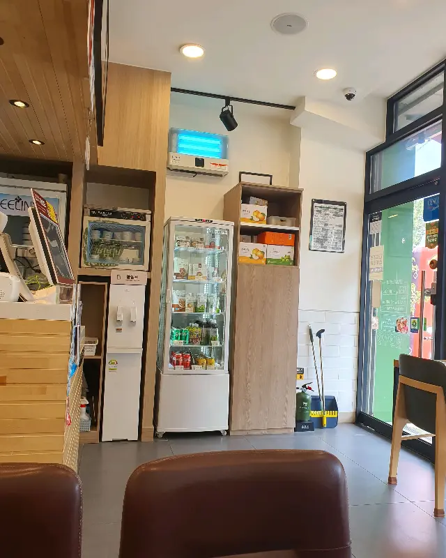 매장 내부 인테리어