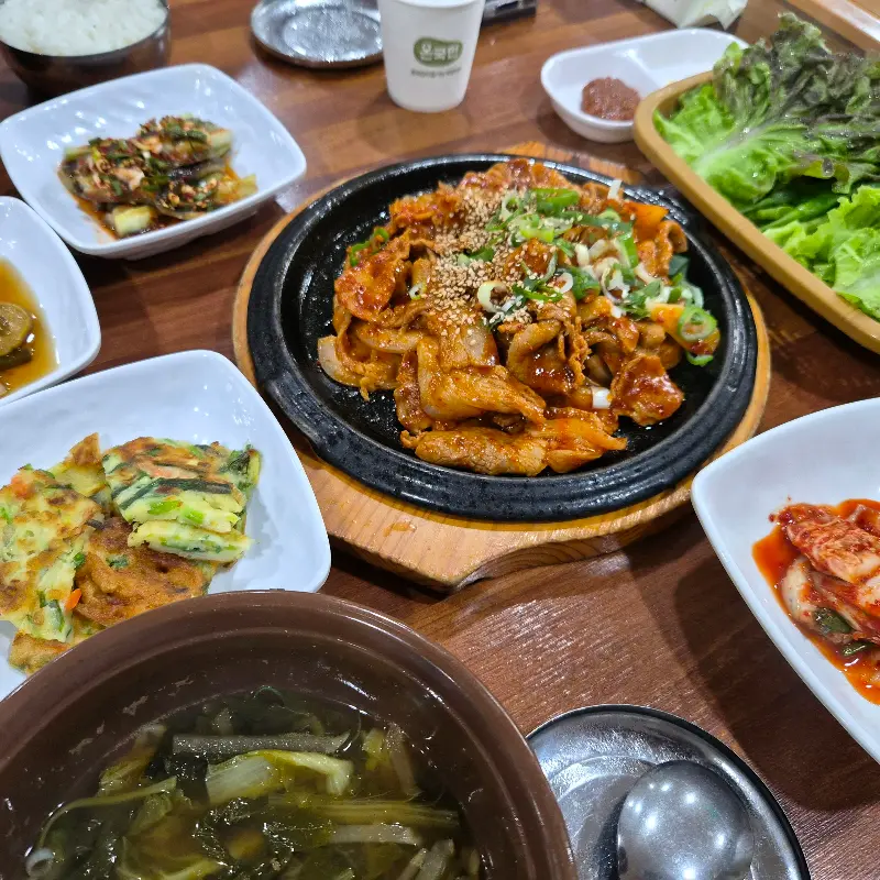 시골밥상 제육쌈밥