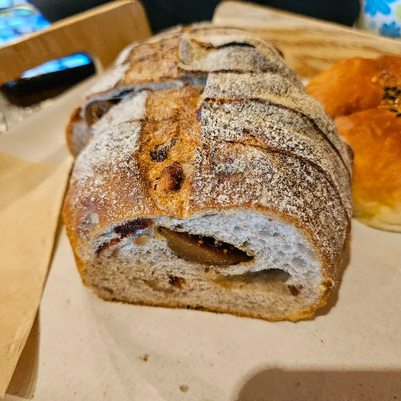 무화과 깜빠뉴 단면