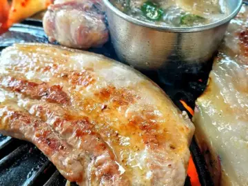 애월 해안도로 따라 만나는 인생 맛집, 제주 해성도뚜리에서 즐기는 특별한 오션뷰 흑돼지 향연