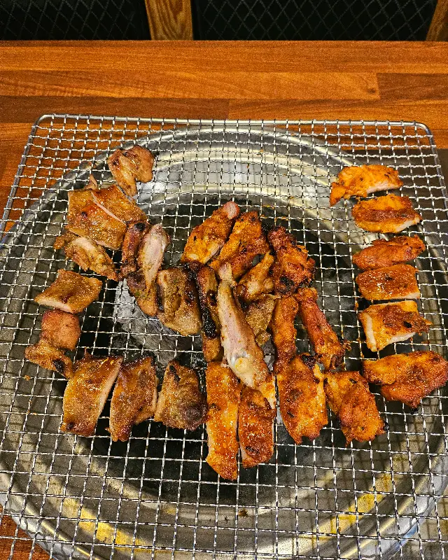 맛있게 구워진 닭갈비