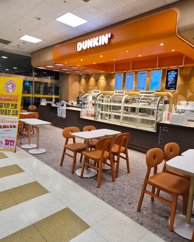 던킨 매장 내부 전경