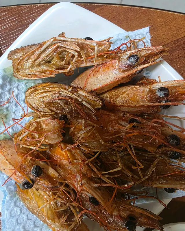 숯불 쭈꾸미와 함께 즐기기 좋은 새우구이