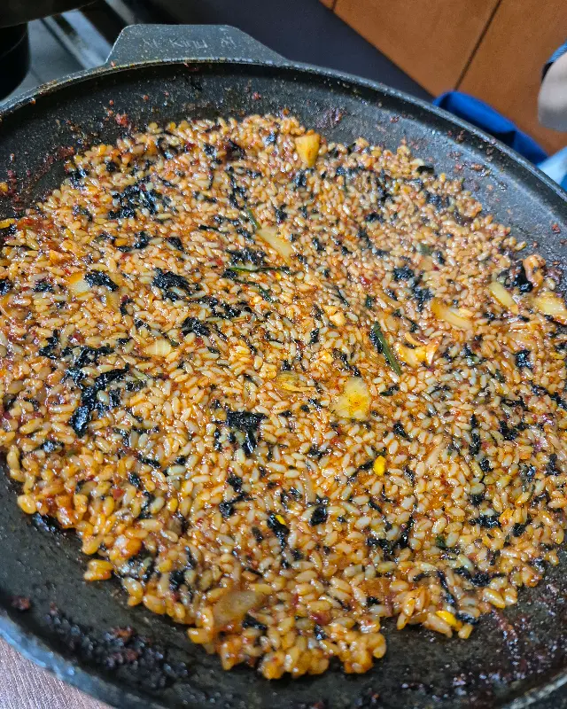 쭈꾸미 양념에 볶아 먹는 볶음밥