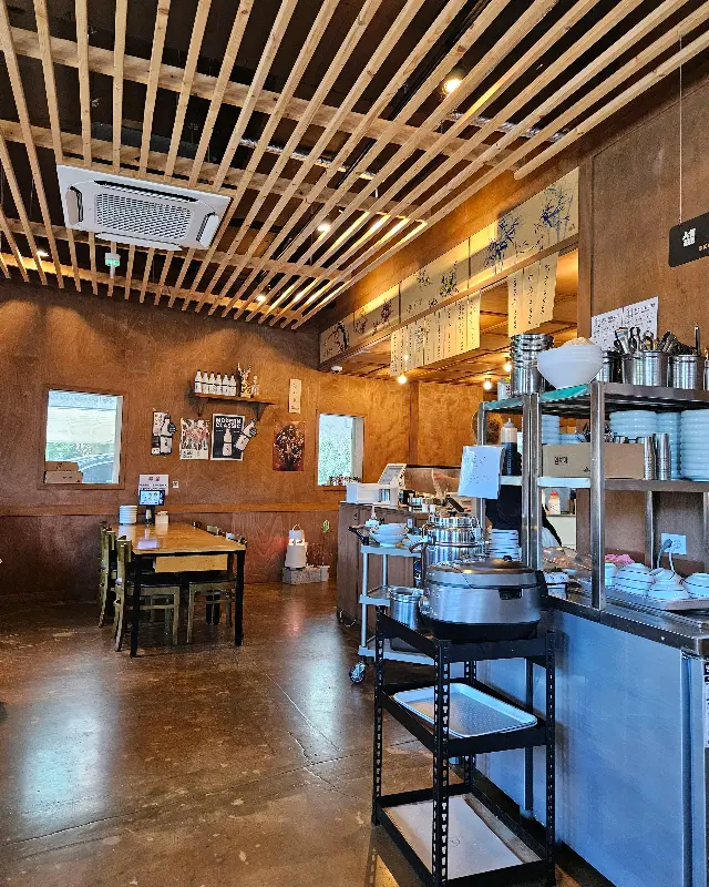 넓고 쾌적한 내부