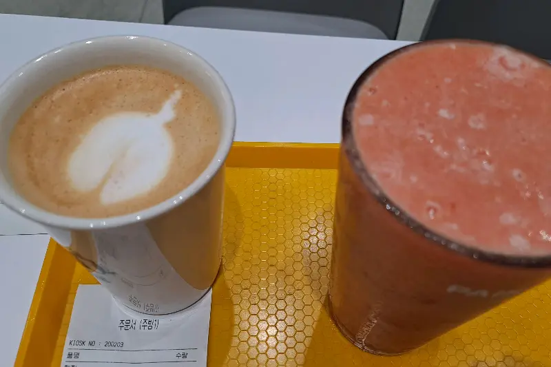카페라떼와 쥬스