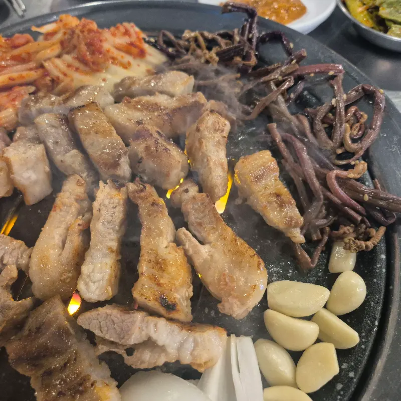 고기와 함께 즐기는 술 한 잔