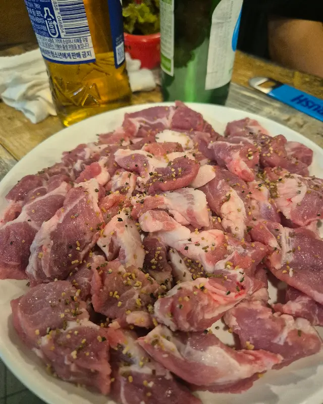 맛있게 구워진 고기