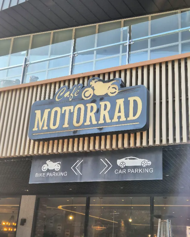 카페 모토라드 합천 간판