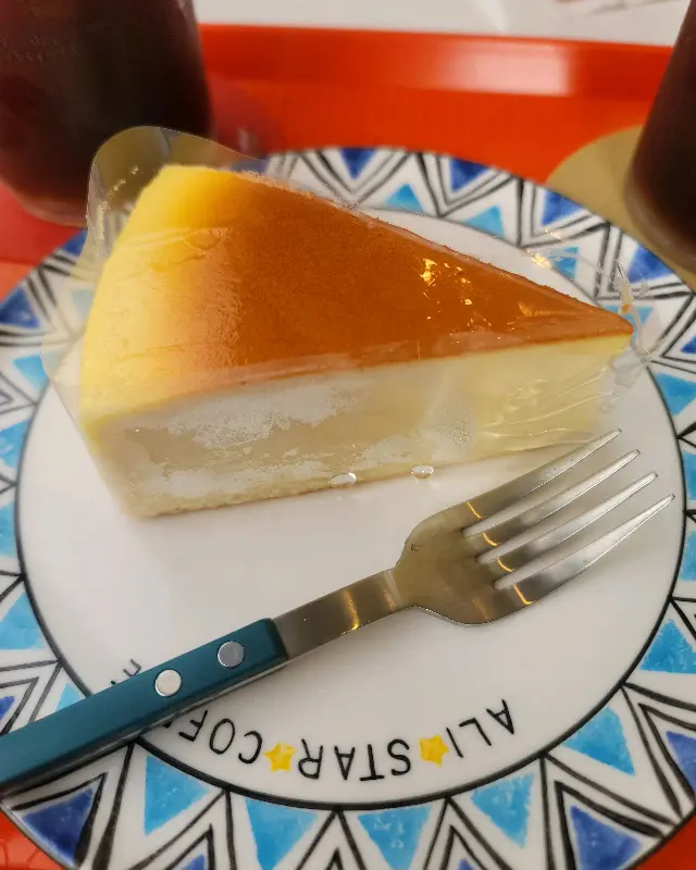 알리스타커피 치즈케이크