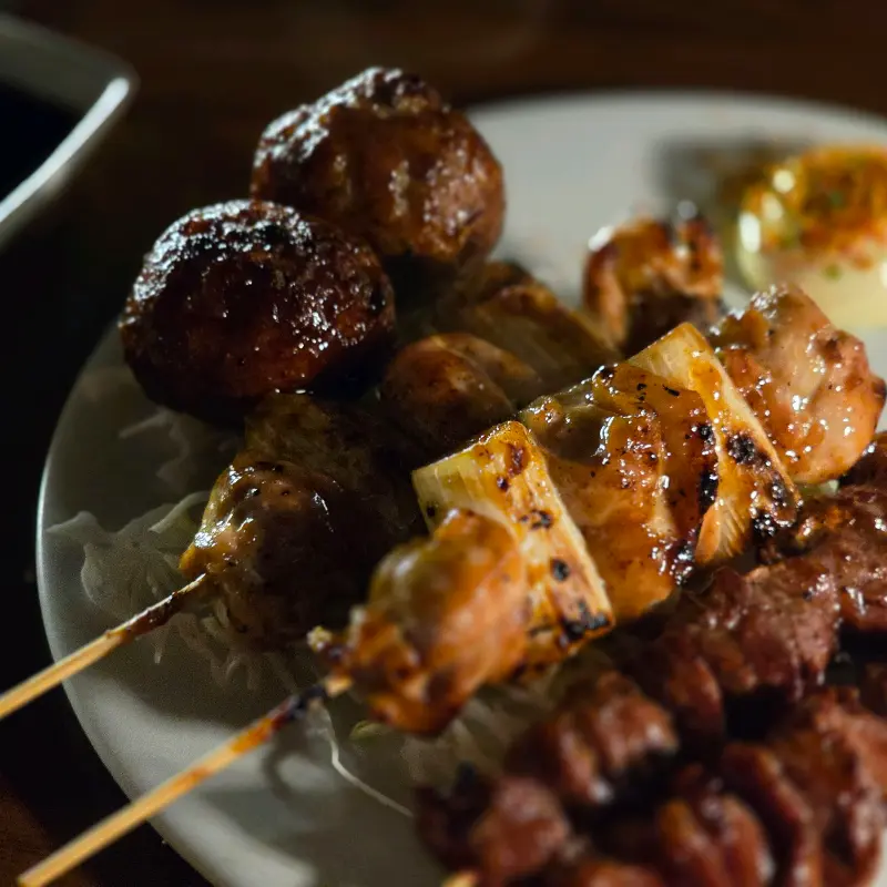 숯불 향이 가득한 야키토리