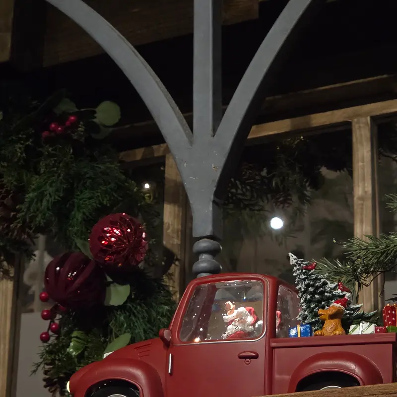 푸짐한 양에 감동! 넉넉한 인심이 느껴지는 연어덮밥