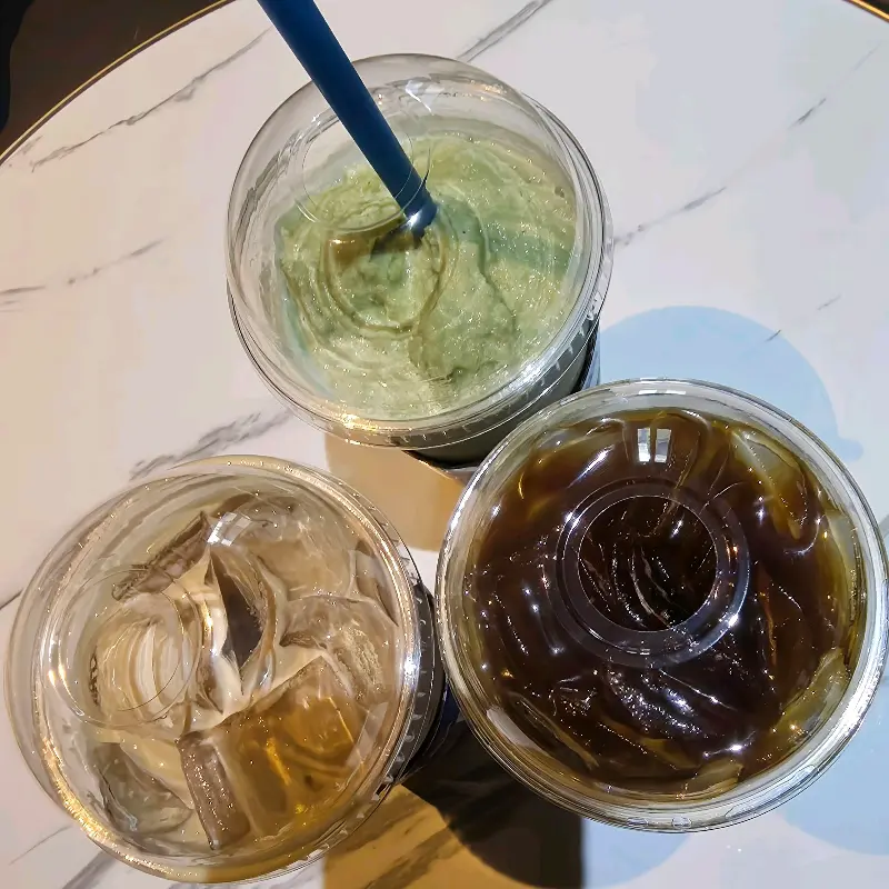 빽다방 음료 단체샷