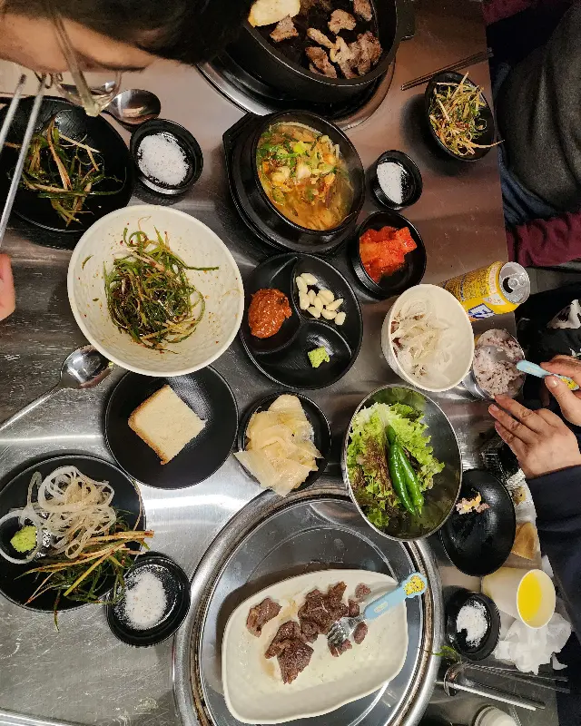 푸짐한 한상 차림