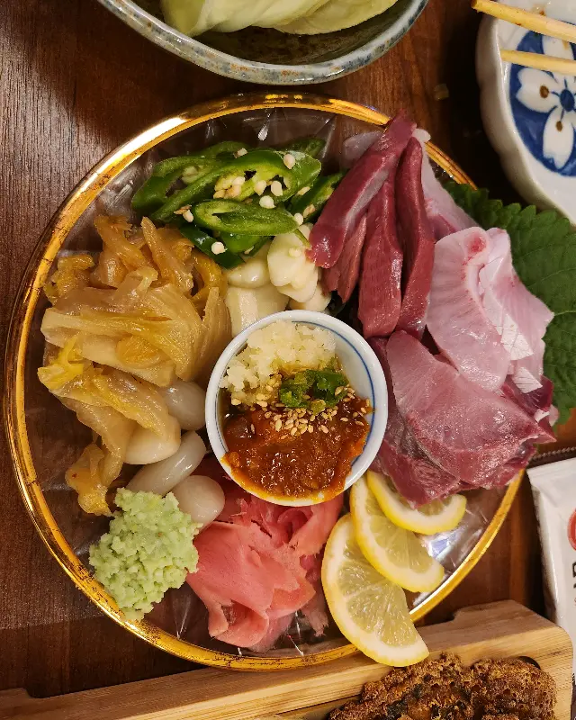 겨울에 맛봐야 할 별미, 방어회