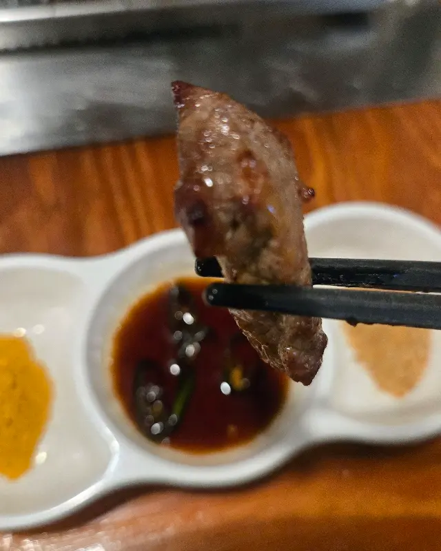 소스에 찍어 먹는 꼬치