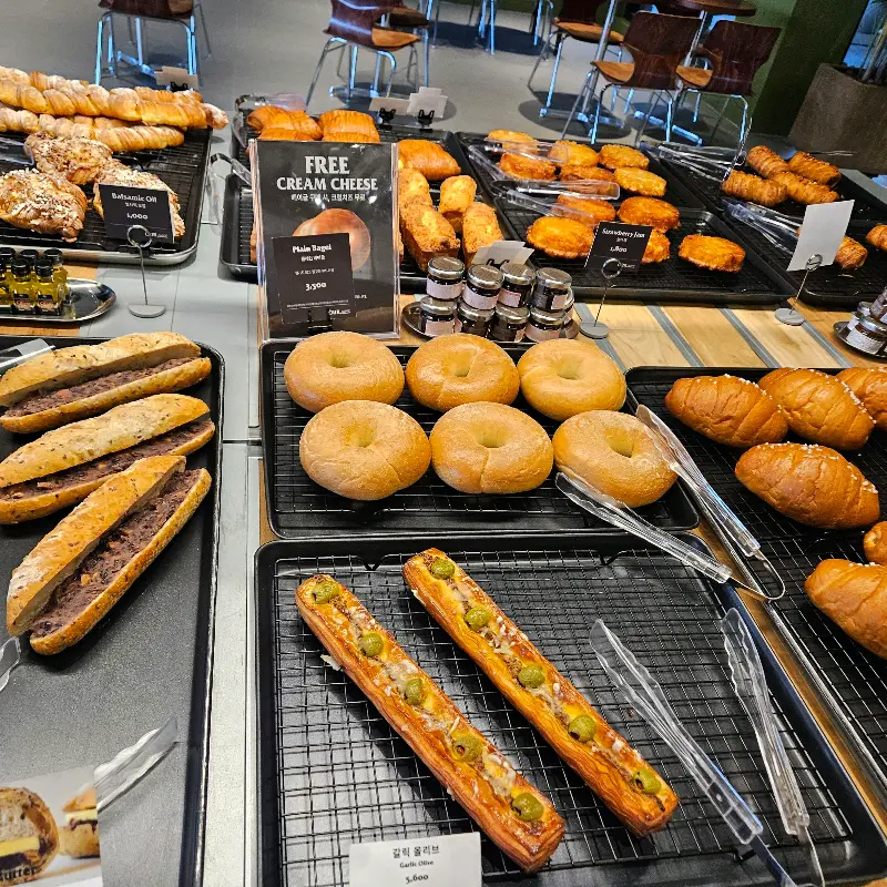 다양한 빵 종류