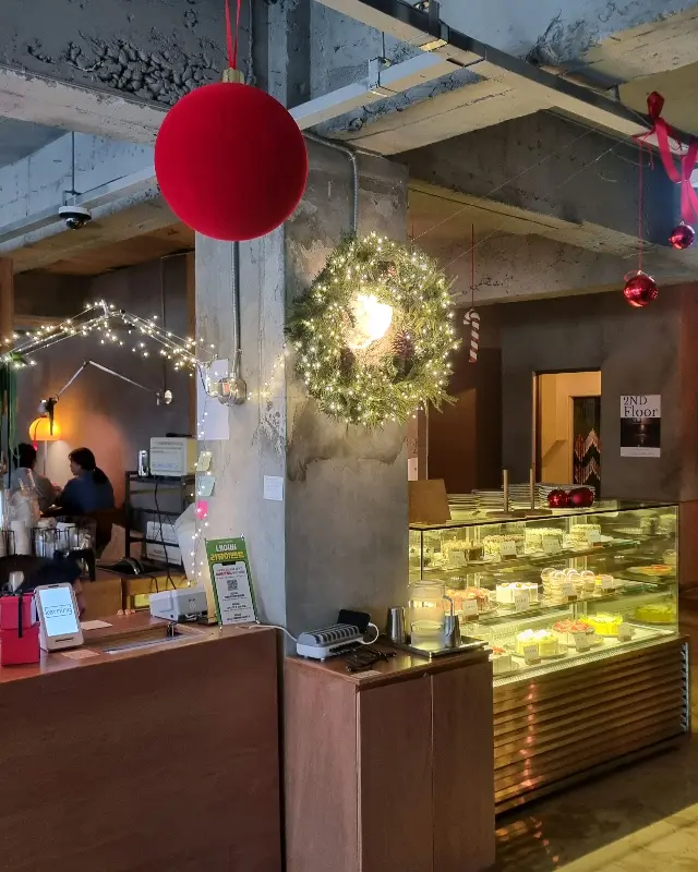 커닝 은행점의 아늑한 내부 모습