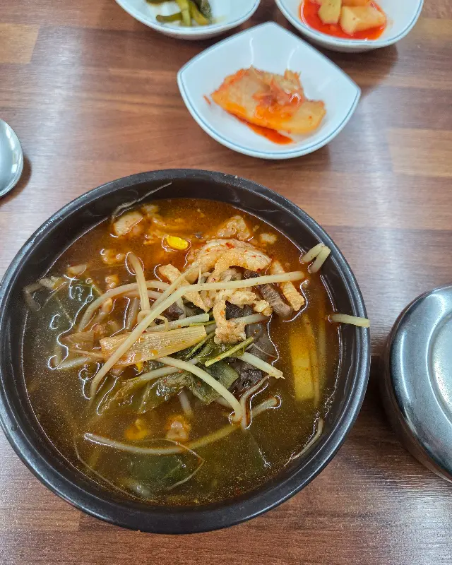 수구레 국밥 한 상 차림