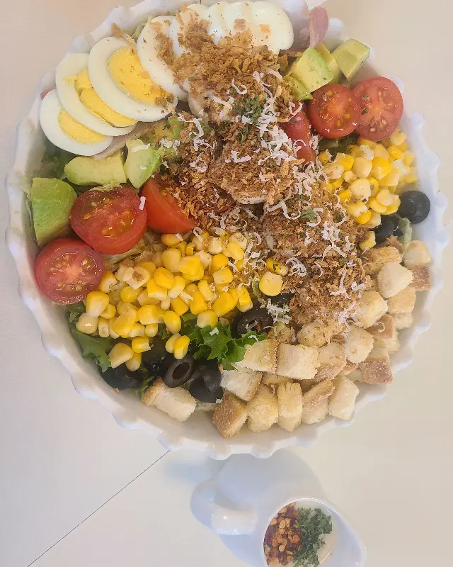 콥샐러드의 아름다운 단면