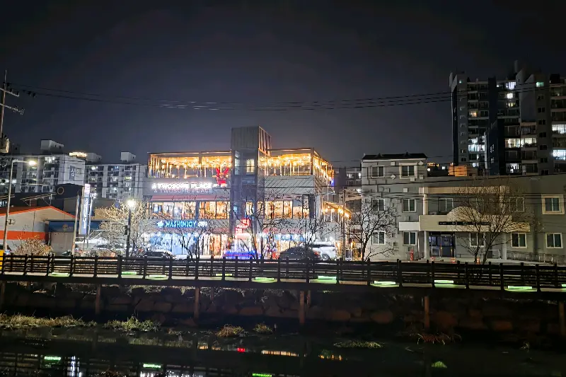 투썸플레이스 야경