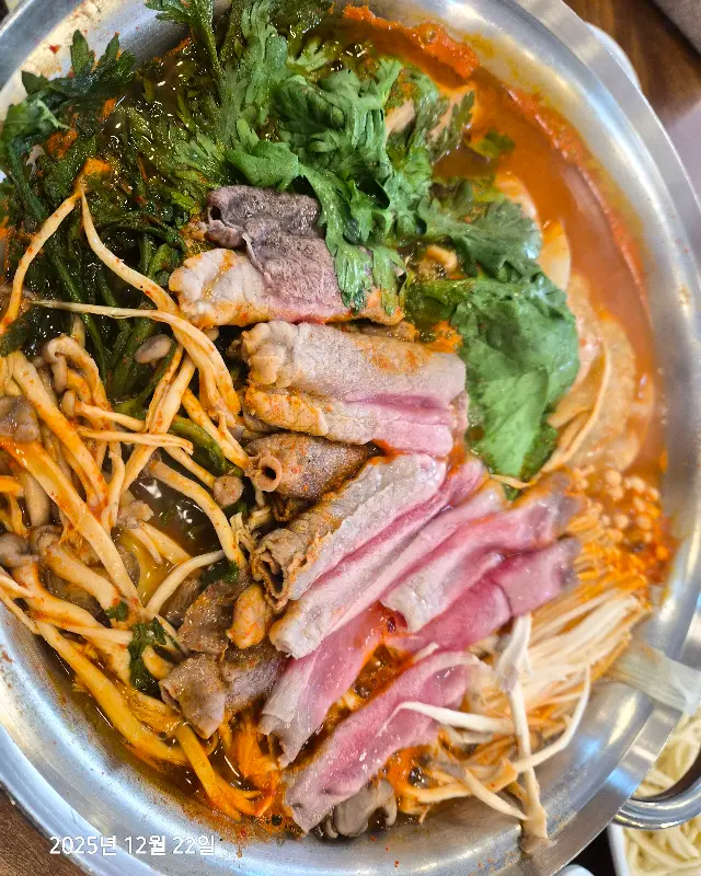 만두전골 근접샷