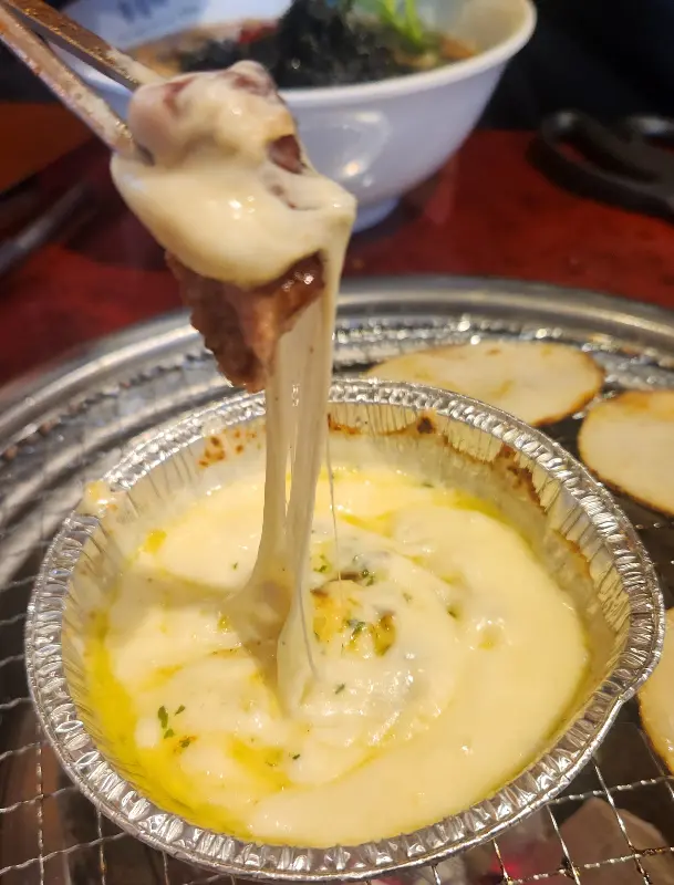 치즈에 찍어먹는 쪽갈비