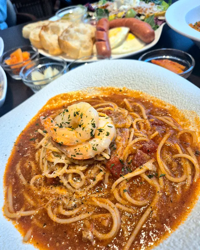 토마토 파스타와 브런치