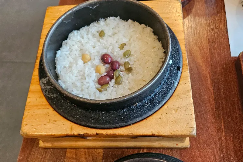 마중가는 길 솥밥